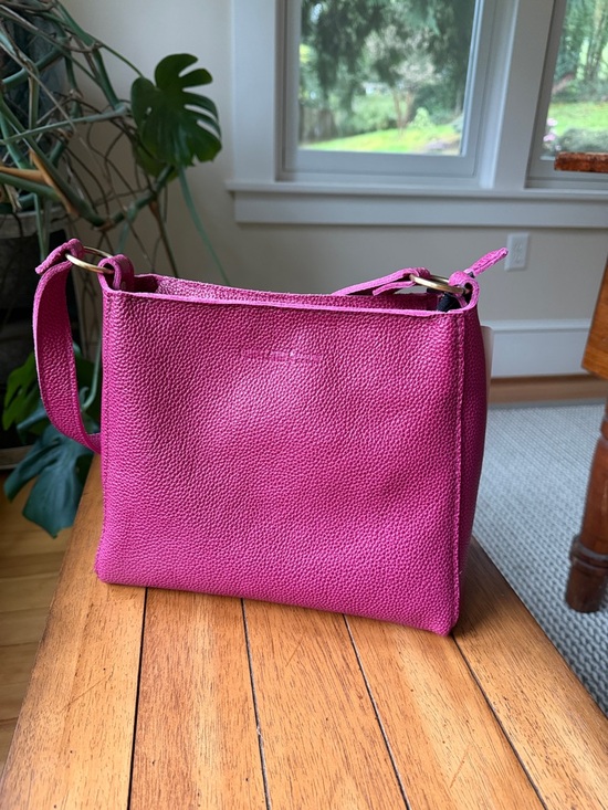 Portland Leather Handbags - PLG premium triangle in cosmo NWT